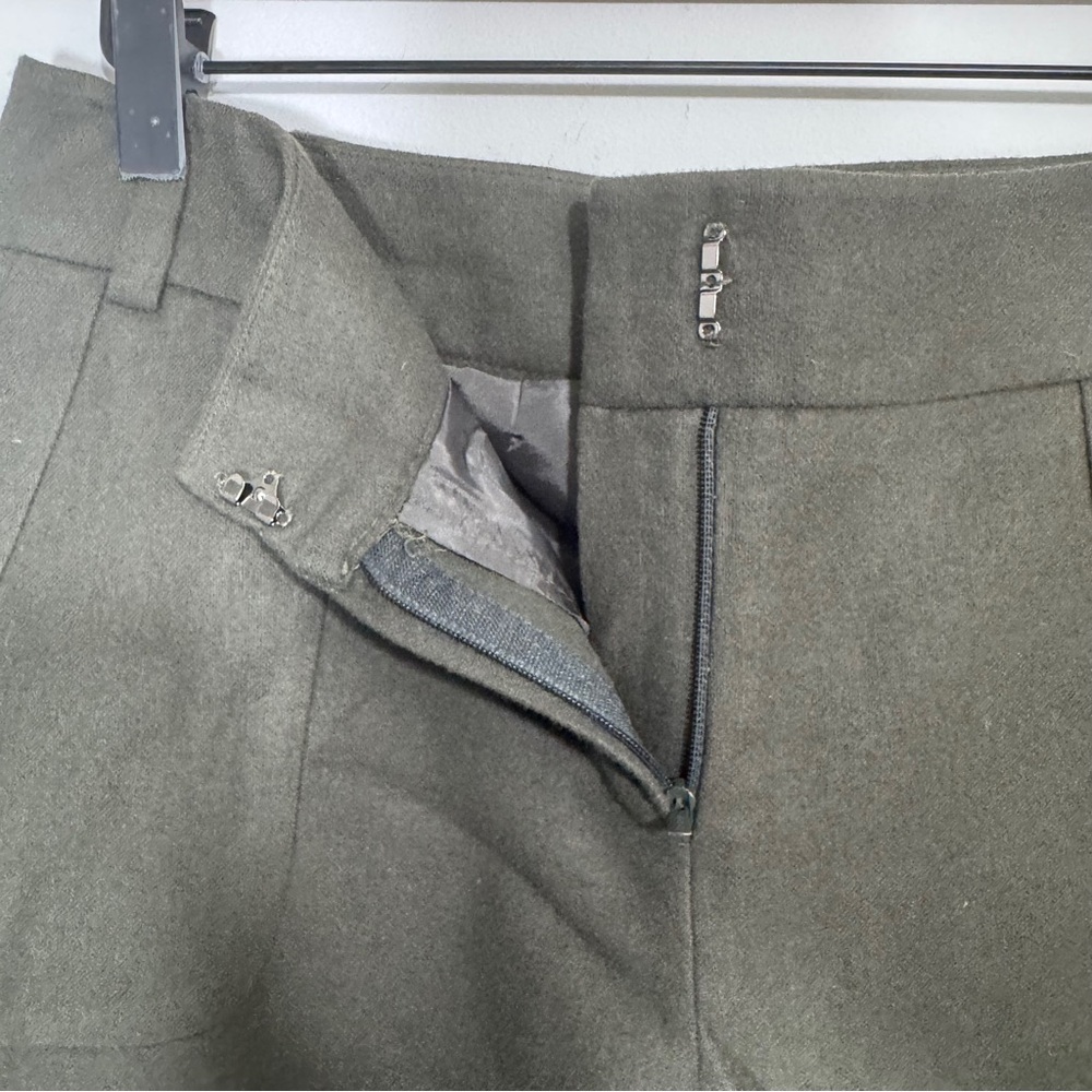 Clovis Olive Green Wool‎ Blend Cuffed Shorts Women’s Size Small - Picture 3 of 8